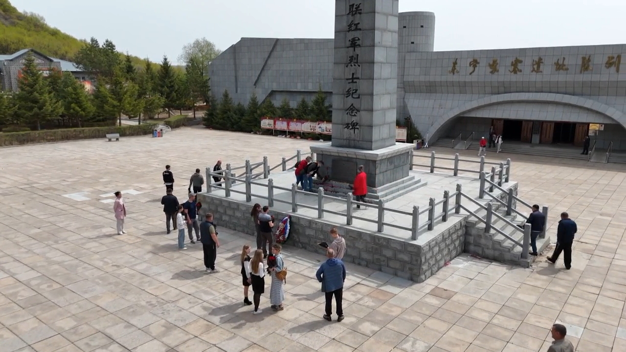 寻找抗战印记 传承复兴力量：中央广播电视总台中国之声记者来我市采访